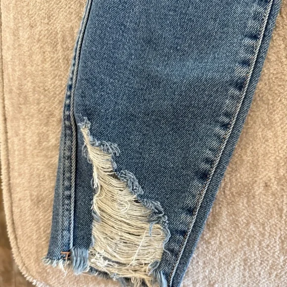 GENTLY WORN - Good American Good Curve Skinny Jeans Size 0/25 - Picture 7 of 7